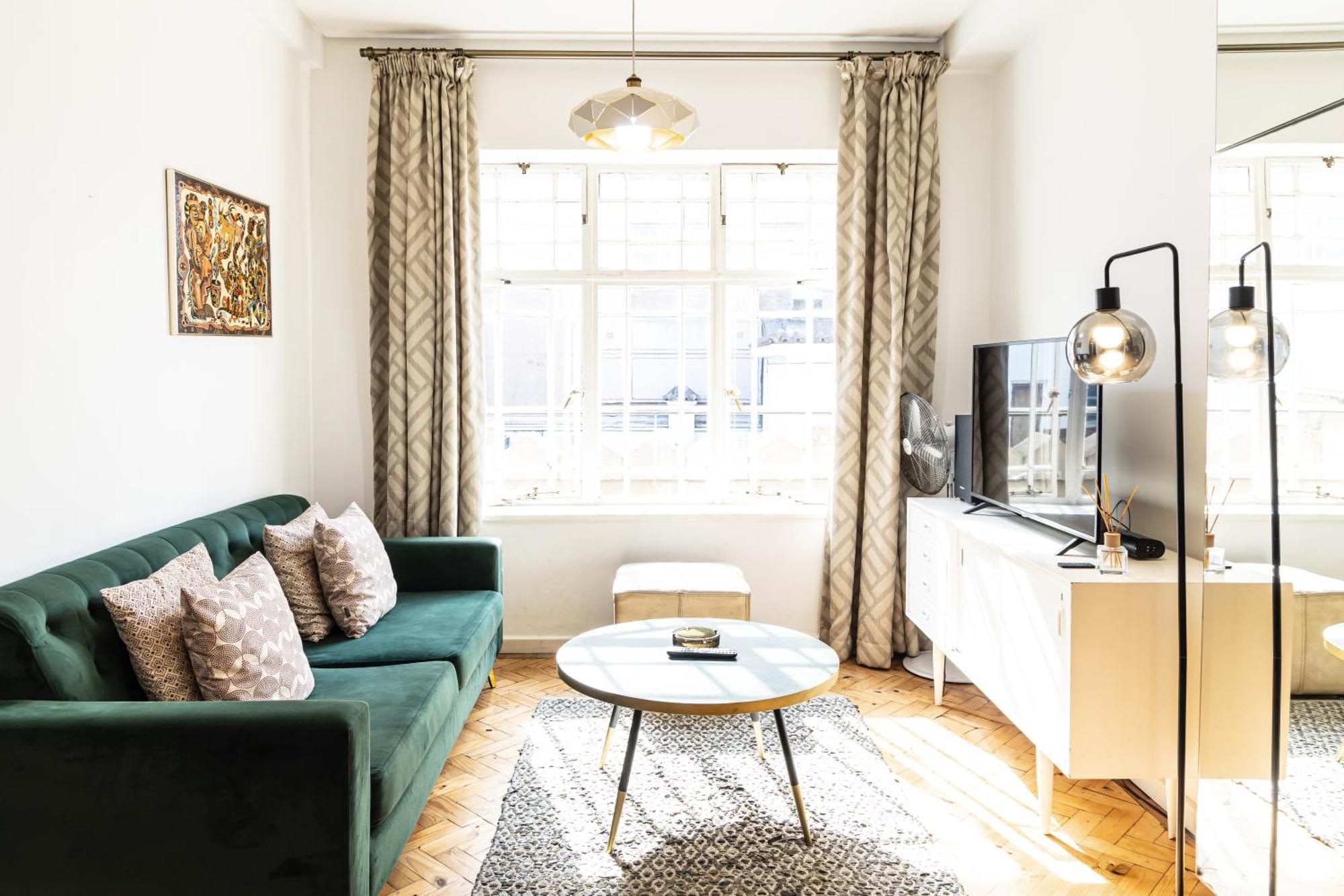 Charming 1br On Market Sq Apartment *