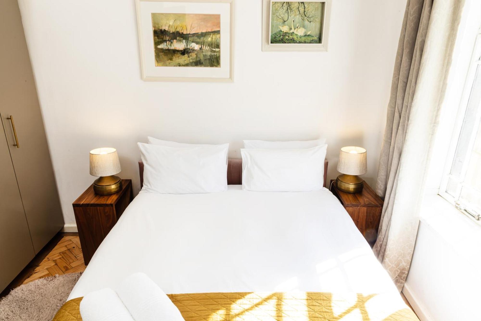 Charming 1br On Market Sq